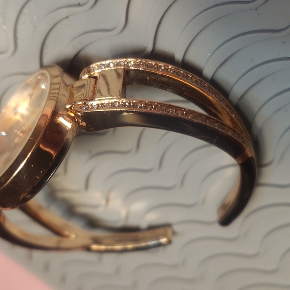 Watch - Picture 3 of 4